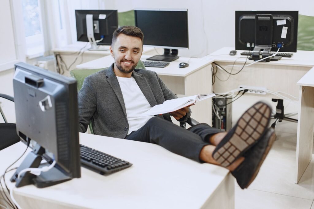 Thiết lập bảo mật email và bảo vệ dữ liệu doanh nghiệp trên máy chủ